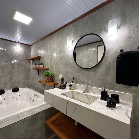Апартаменти Apartamento Com Hidromassagem Em Грамаду Екстер'єр фото